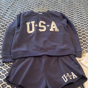 Great outfits mix and match USA sweats and white jeans with heart flag tee